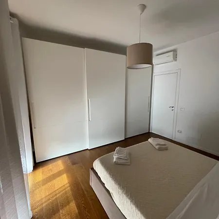Morivione - Bocconi Free Parking Apartment Milan